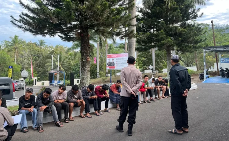 Polres Tanah Datar Amankan 19 Remaja Terkait Tawuran di Sungayang