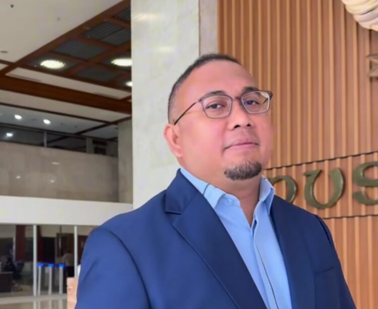 Andre Rosiade, Wakil Ketua Komisi VI DPR RI sekaligus Penasihat Semen Padang FC