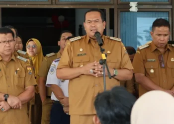 Wako Yota Balad Lepas Mahasiswa Tel-U Program Saga Saja Plus TA 2025/2026 (Dok: Media Center Kota Pariaman)