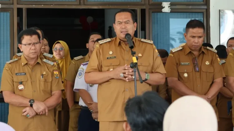 Wako Yota Balad Lepas Mahasiswa Tel-U Program Saga Saja Plus TA 2025/2026 (Dok: Media Center Kota Pariaman)