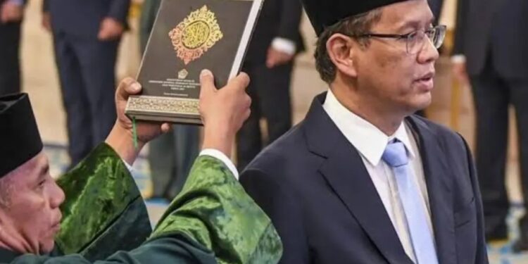 Presiden Prabowo melantik Purbaya Yudhi Sadewa sebagai Menteri Keuangan menggantikan Sri Mulyani.