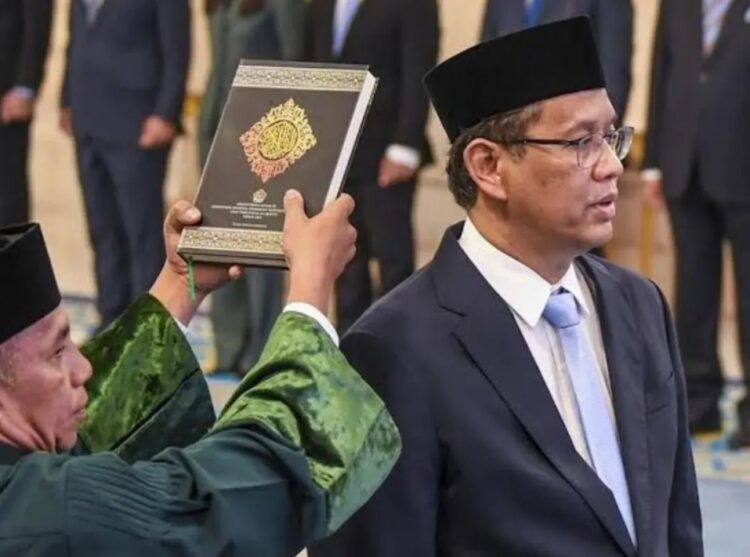 Presiden Prabowo melantik Purbaya Yudhi Sadewa sebagai Menteri Keuangan menggantikan Sri Mulyani.