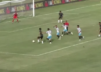 Batang Anai FC kontra PSPP dalam laga Liga 4 Sumbar 2025/2026 di Stadion Haji Agus Salim, Padang, Kamis (22/1/2026). (Foto: Istimewa)