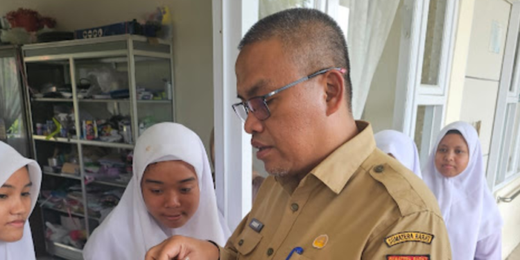 Sekretaris Daerah Provinsi Sumatera Barat (Sekdaprov Sumbar), Arry Yuswandi (Dok. Diskominfotik Sumbar)