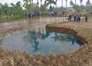Fenomena Sinkhole di Jorong Tepi, Nagari Situjuah Batua, Kabupaten Limapuluh Kota, Sumatera Barat